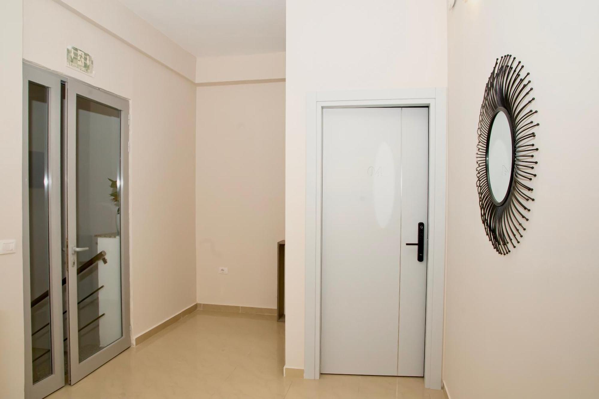Alv Rent Rooms Vlorë Екстериор снимка