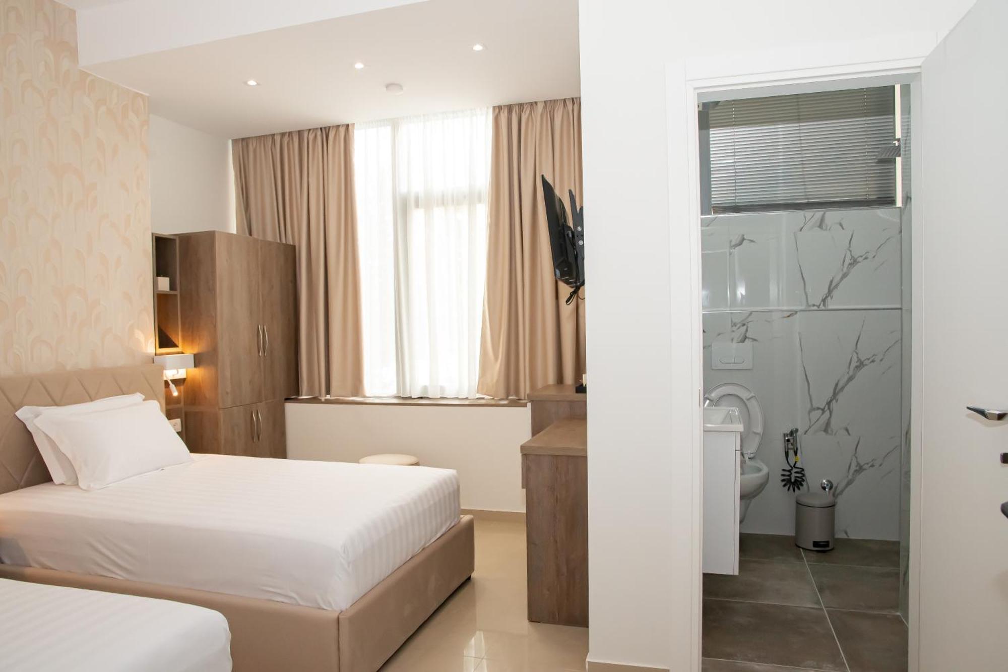 Alv Rent Rooms Vlorë Екстериор снимка