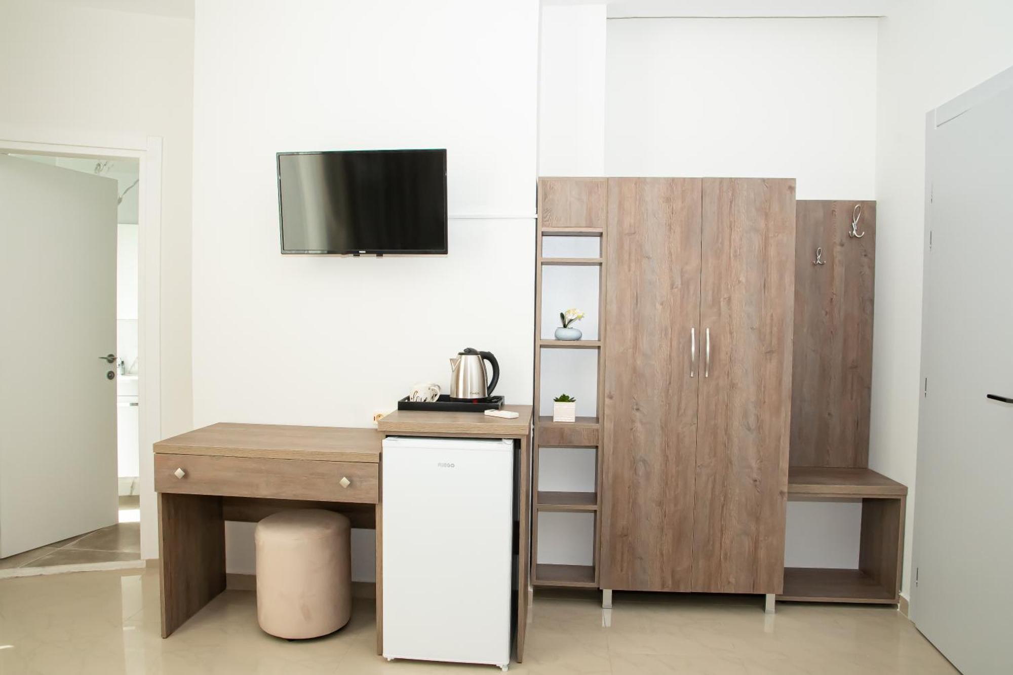 Alv Rent Rooms Vlorë Екстериор снимка