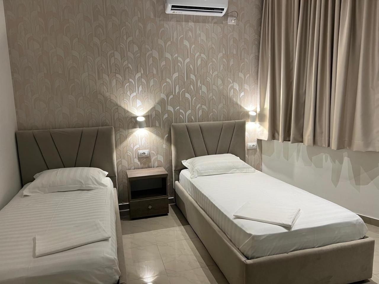 Alv Rent Rooms Vlorë Екстериор снимка