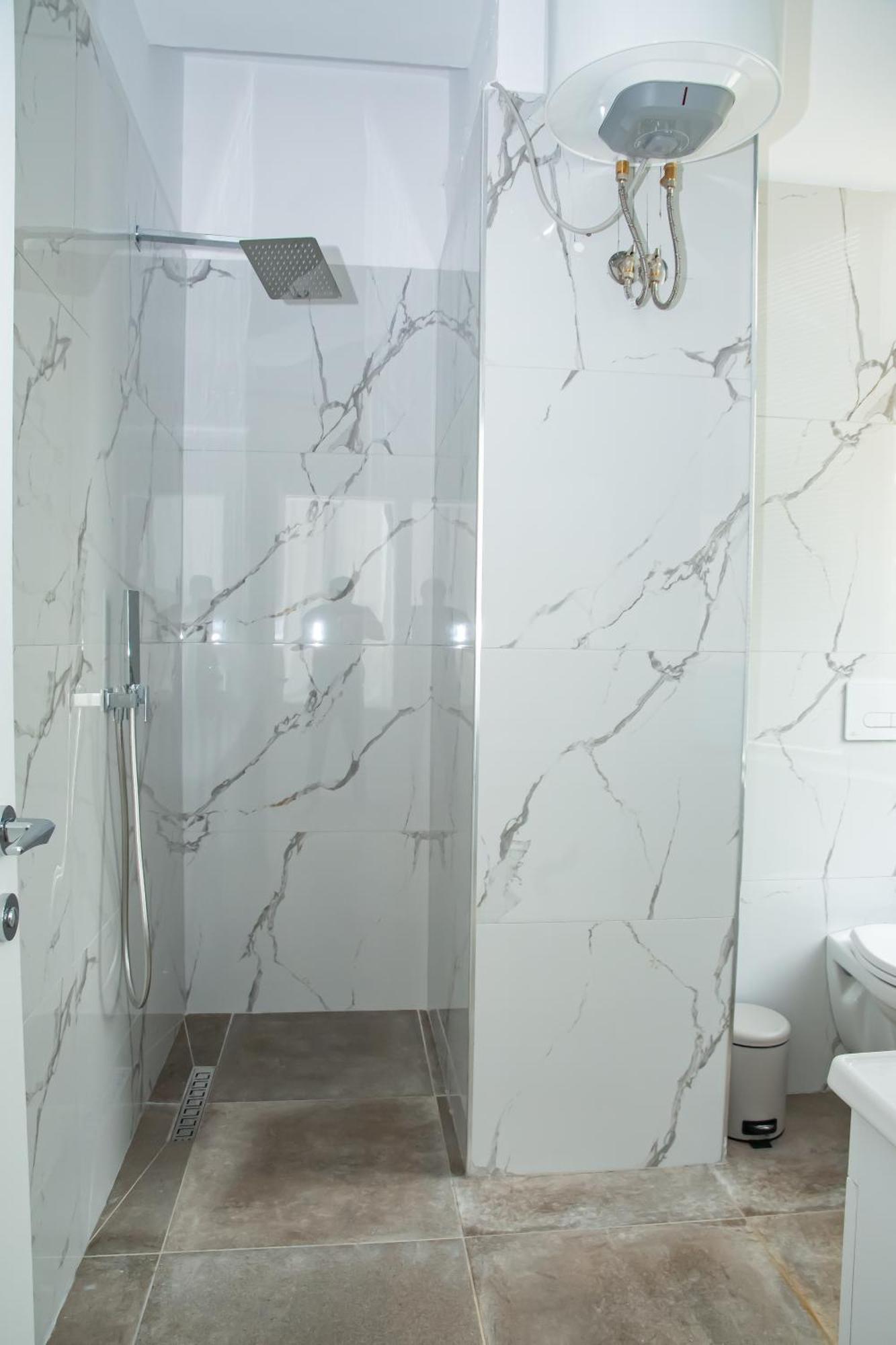 Alv Rent Rooms Vlorë Екстериор снимка