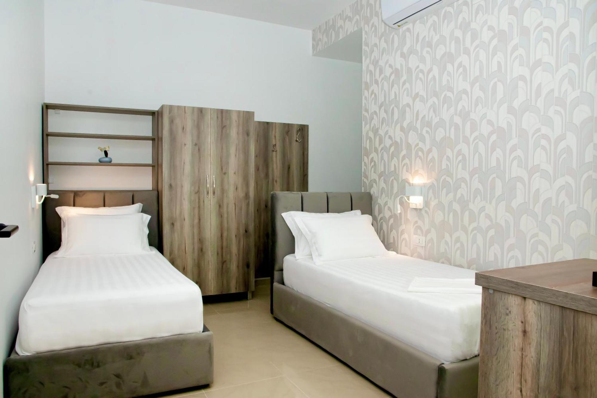 Alv Rent Rooms Vlorë Екстериор снимка